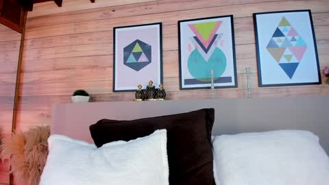 Ammy Scott  online show from February 3, 2025, 3:42 am