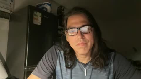 amo_s online show from November 18, 2025, 7:35 am