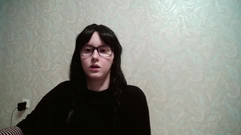 Amomira online show from March 29, 2026, 1:33 pm