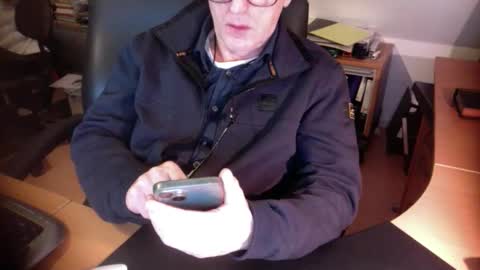 Amor2200 online show from December 9, 2024, 7:50 pm