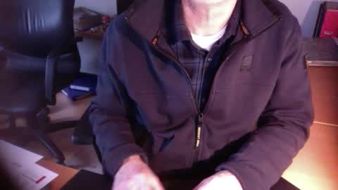 Amor2200 online show from February 12, 2025, 3:27 pm