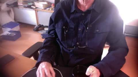 Amor2200 online show from November 17, 2025, 9:59 am