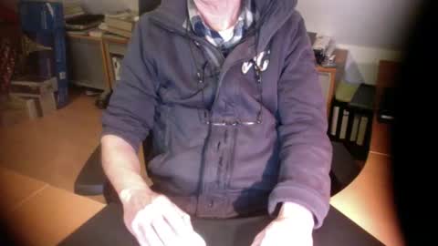 Amor2200 online show from December 14, 2025, 5:40 pm