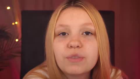 Tessa  online show from February 21, 2025, 4:48 pm