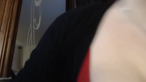 amorelara online show from February 6, 2025, 11:54 am