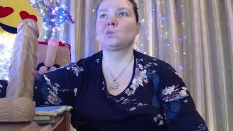 amorelara online show from February 21, 2026, 9:21 am