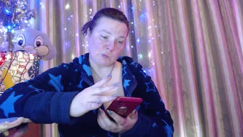 amorelara online show from April 20, 2026, 7:55 am