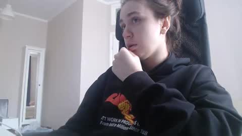 miss unforgettable online show from February 26, 2025, 7:42 am