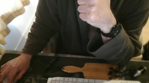 amslave4f online show from March 19, 2026, 7:45 am