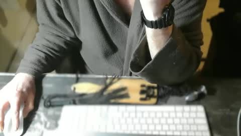 Snapshot of amslave4f chatting on April 19, 2026, 10:23 pm amslave4f online show from April 19, 2026, 10:23 pm