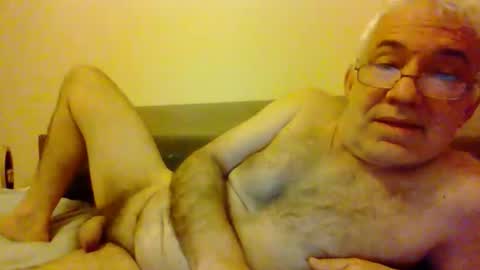 Snapshot of amstel69 chatting on January 6, 2026, 5:49 pm amstel69 online show from January 6, 2026, 5:49 pm