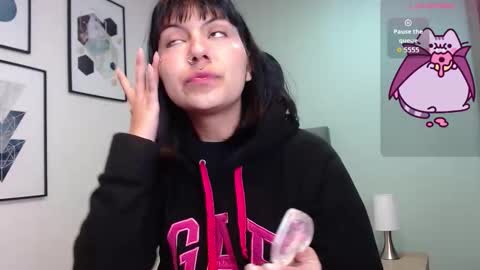 Amy 3 online show from October 27, 2025, 4:05 am