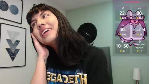 Amy 3 online show from April 16, 2026, 4:46 am