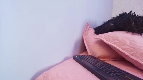 amy__wats0n online show from October 18, 2025, 7:03 pm