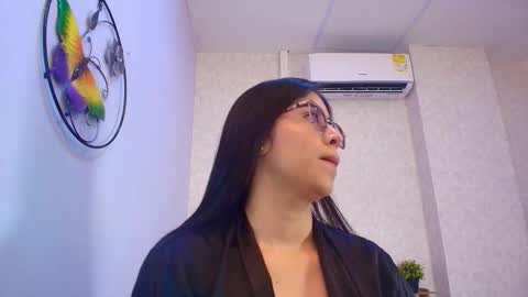 amy__wats0n online show from November 21, 2025, 7:12 pm