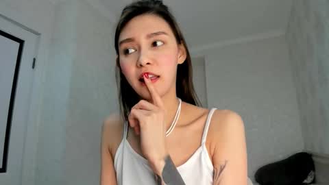 Amy online show from October 5, 2025, 12:31 am