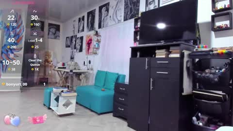 AmyEloise online show from February 28, 2025, 10:39 pm