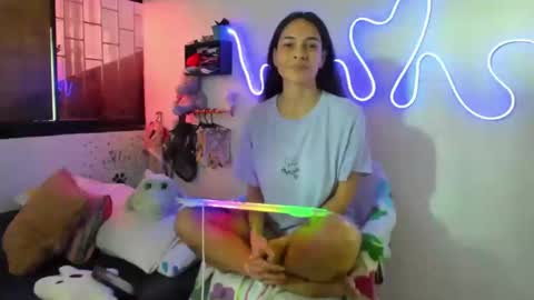 AmyEloise online show from October 22, 2025, 10:53 pm