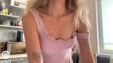 Amy Chill online show from September 26, 2025, 12:42 pm