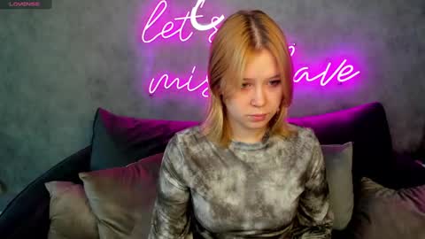 Amy online show from February 10, 2025, 5:47 am