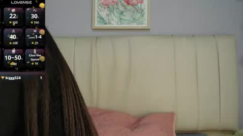 Snapshot of amy_le chatting on July 23, 2026, 1:53 pm Amy online show from July 23, 2026, 1:53 pm