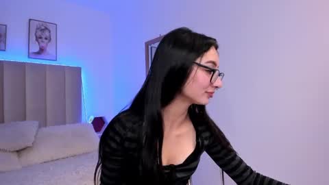Snapshot of amy_lit chatting on January 9, 2025, 3:04 am Hello I am Allison Welcome to my room and let is have a good time together whith me online show from January 9, 2025, 3:04 am