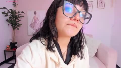 Snapshot of amy_lit chatting on September 20, 2025, 11:55 am Hello I am Allison Welcome to my room and let is have a good time together whith me online show from September 20, 2025, 11:55 am
