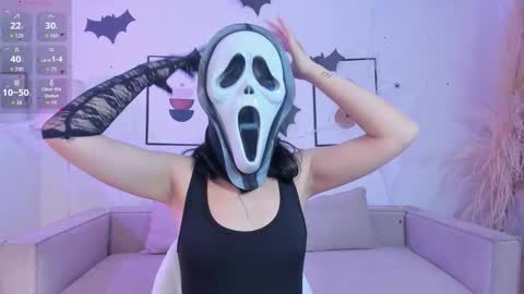 Snapshot of amy_lit chatting on October 22, 2025, 7:13 pm Hello I am Allison Welcome to my room and let is have a good time together whith me online show from October 22, 2025, 7:13 pm