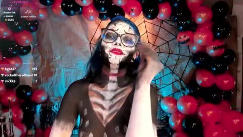 Snapshot of amy_lit chatting on October 31, 2025, 9:16 pm Hello I am Allison Welcome to my room and let is have a good time together whith me online show from October 31, 2025, 9:16 pm