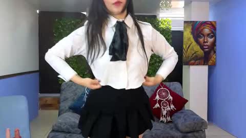 Amy online show from December 21, 2025, 7:21 pm