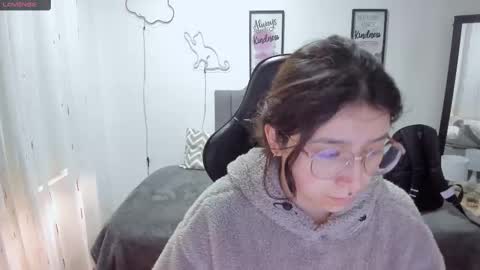 Amy sophia 3 online show from October 8, 2025, 12:14 pm