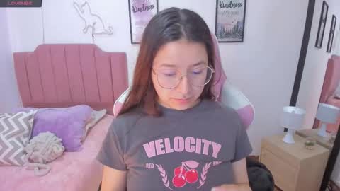 Amy sophia 3 online show from November 22, 2025, 1:54 pm