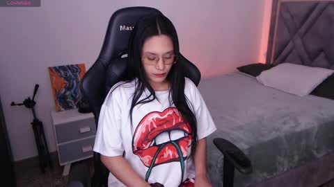 Snapshot of amy_stiward chatting on May 1, 2026, 3:05 pm Mia Cristancho online show from May 1, 2026, 3:05 pm