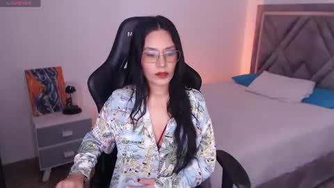Snapshot of amy_stiward chatting on July 8, 2026, 5:28 pm Mia Cristancho online show from July 8, 2026, 5:28 pm