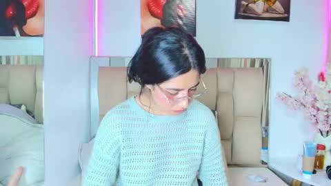 Snapshot of amy_swann chatting on April 25, 2026, 1:41 pm Amy online show from April 25, 2026, 1:41 pm