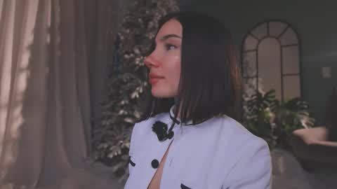 Amy Armstrong online show from January 14, 2026, 11:09 pm