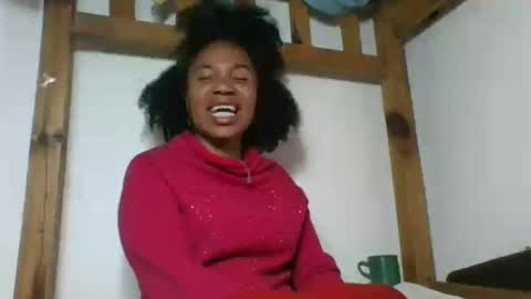 Snapshot of amyatche chatting on July 9, 2026, 10:19 am Amyatche online show from July 9, 2026, 10:19 am