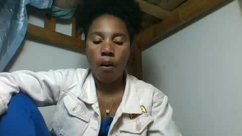 Snapshot of amyatche chatting on July 14, 2026, 10:21 am Amyatche online show from July 14, 2026, 10:21 am