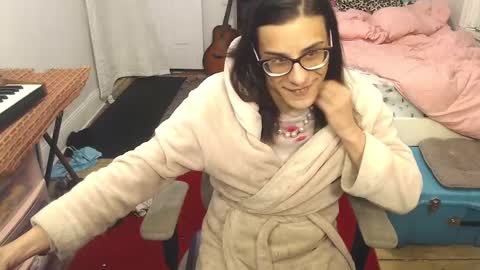 Trashely Gimpson online show from February 10, 2025, 10:20 am