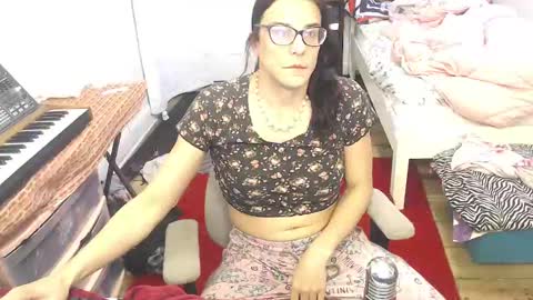 Trashely Gimpson online show from February 21, 2025, 11:44 am