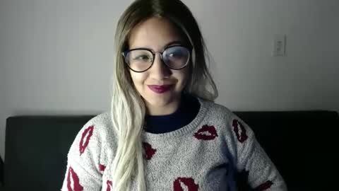 amycosplay99 online show from February 17, 2025, 2:31 am