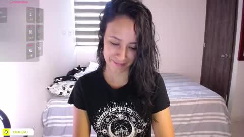 Jenn  online show from December 18, 2025, 10:16 pm