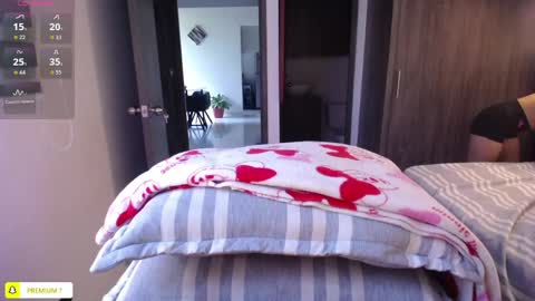 Jenn  online show from April 22, 2026, 11:56 am