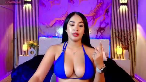 Snapshot of amyjohnsonn chatting on July 20, 2026, 5:22 am amyjohnsonn online show from July 20, 2026, 5:22 am