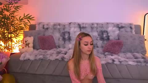 Snapshot of amykentt chatting on May 17, 2026, 4:03 pm amykentt online show from May 17, 2026, 4:03 pm