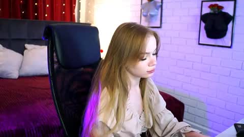 Amy online show from June 3, 2026, 2:33 pm