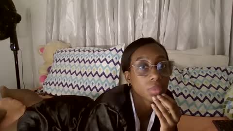 Amyross online show from October 3, 2025, 10:40 pm