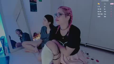 Snapshot of amyy_rouse chatting on June 27, 2026, 9:53 pm Collinns online show from June 27, 2026, 9:53 pm