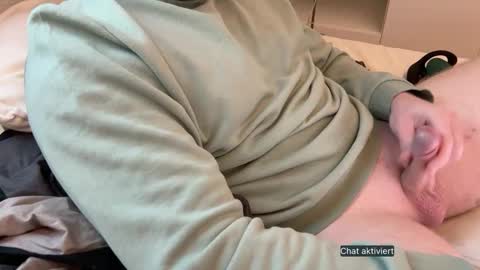 an0nym0us_usr online show from October 21, 2025, 4:08 pm