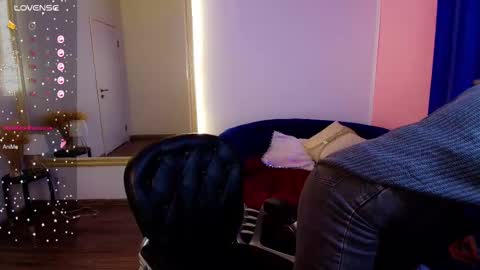 Snapshot of an6elica chatting on February 16, 2025, 2:42 am Angie online show from February 16, 2025, 2:42 am